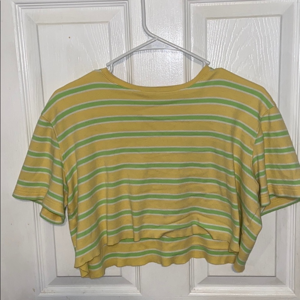 🤍4/$15 Striped crop top